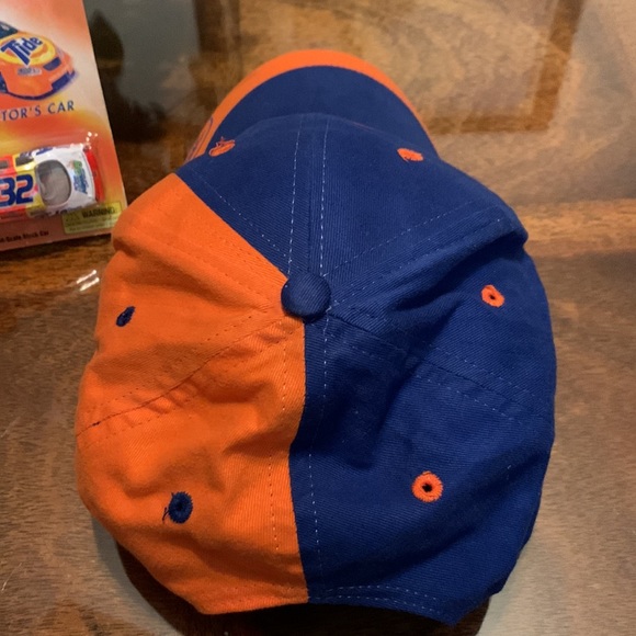 NASCAR Ricky Craven 32 Tide Downy Racing Hat & 2004 Chevy Monte Carlo Race Car - Picture 4 of 12